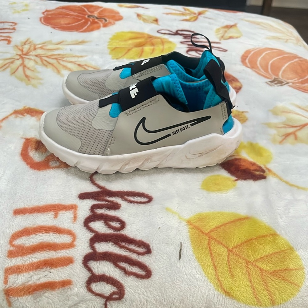 Size 10.5c Nikes